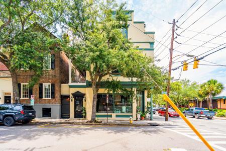 28 1/2 Hasell Street