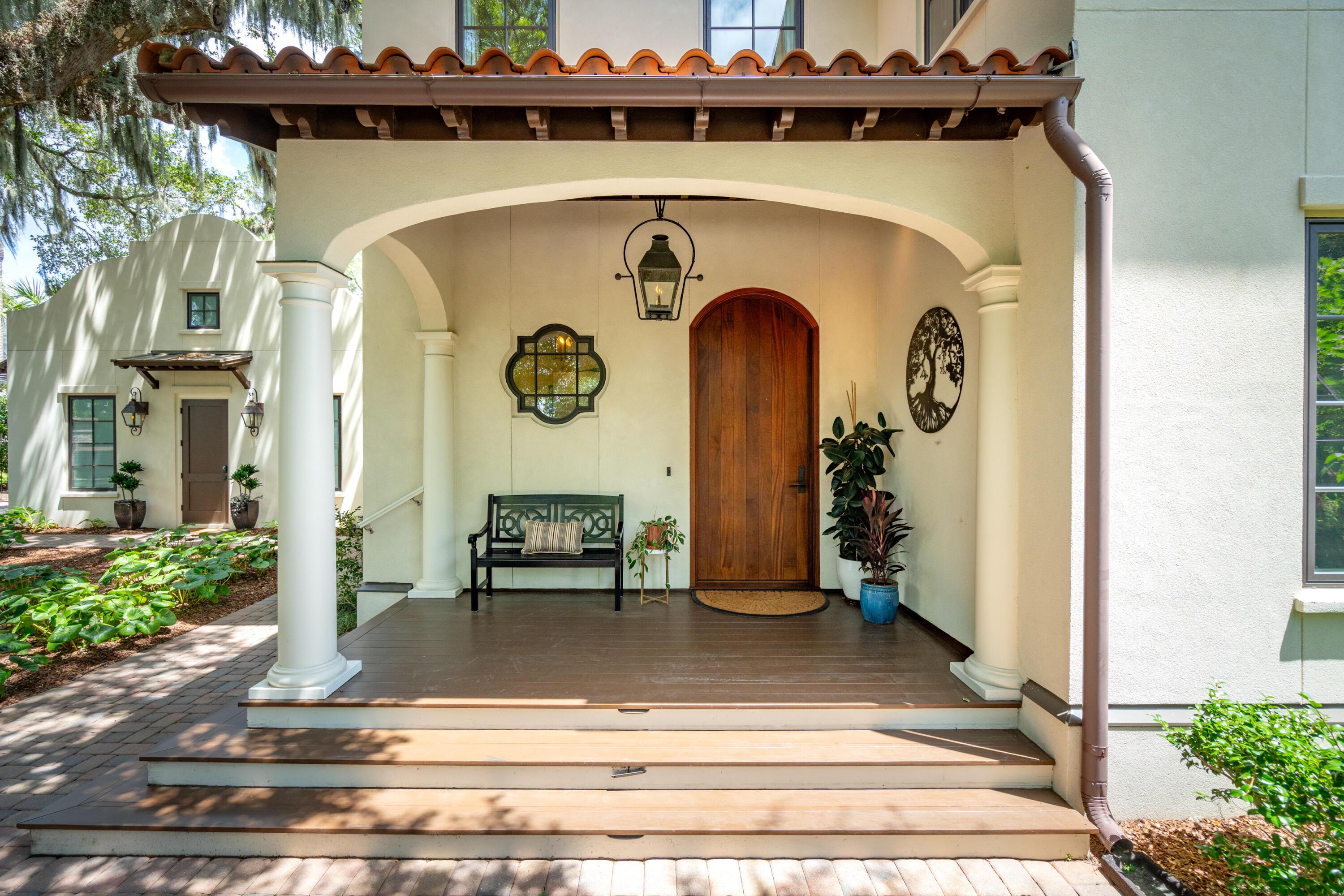 Image 4: Front Porch