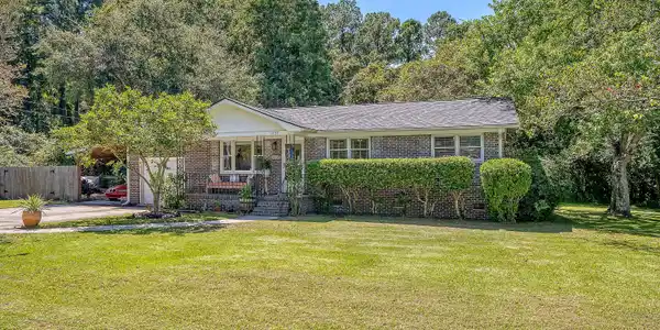 1137 Oceanview Road