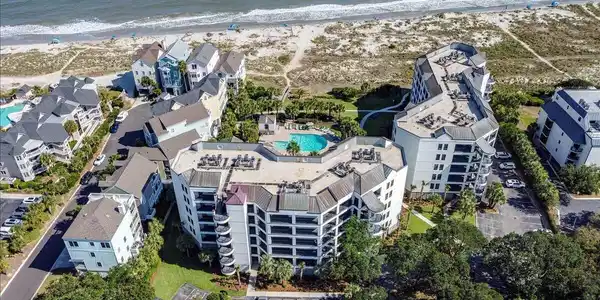 8000 Palmetto Drive