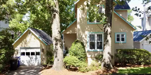 Image 2: Front