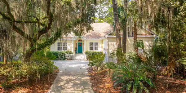 2737 Old Forest Drive