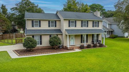 2040 Comingtee Lane