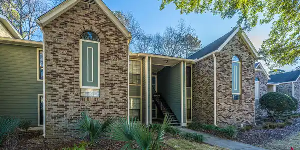 1872 Montclair Drive