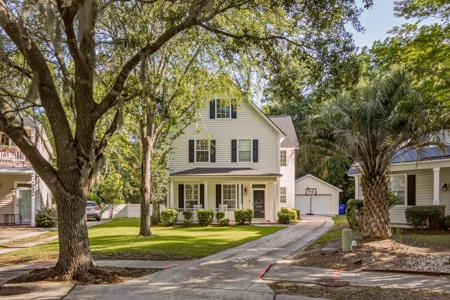 2340 Kennison Lane