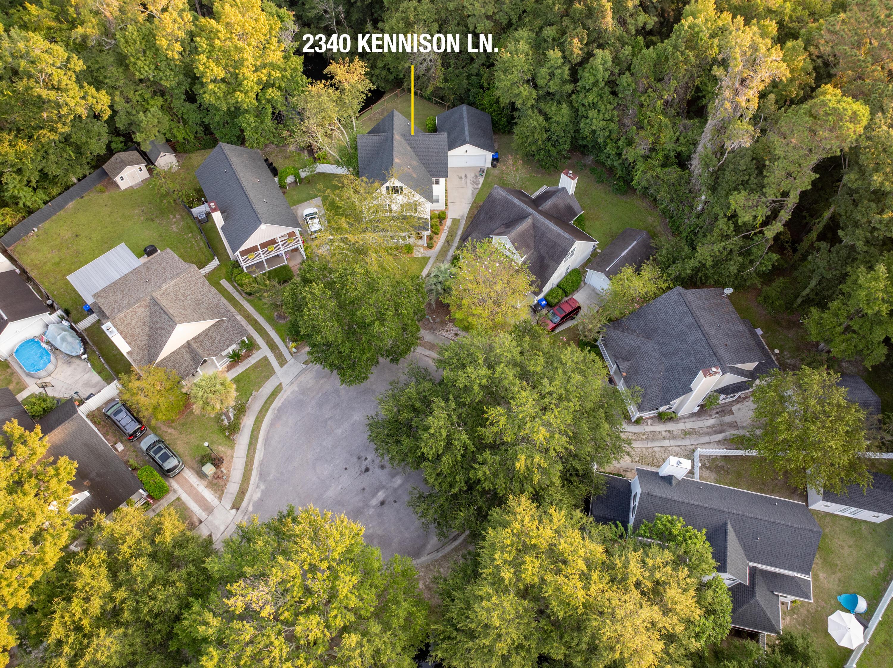 Image 3: Cul-de-sac lot