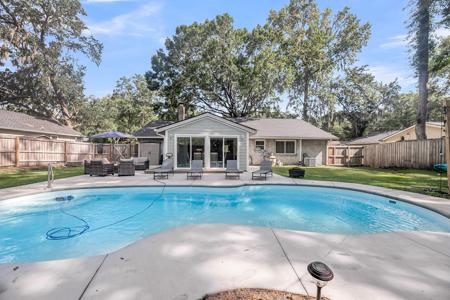 1817 Aylsford Court
