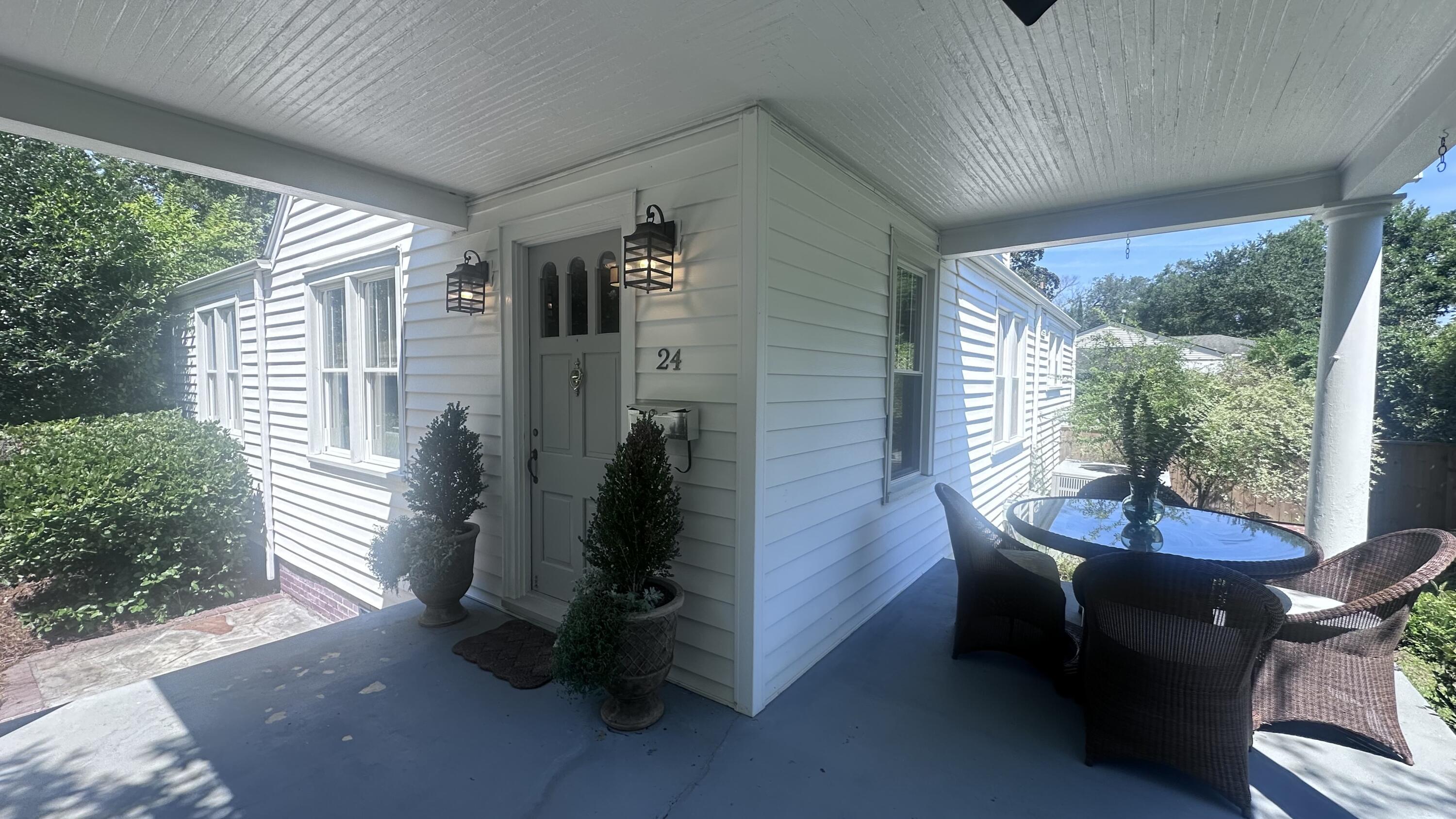 Image 3: Front door