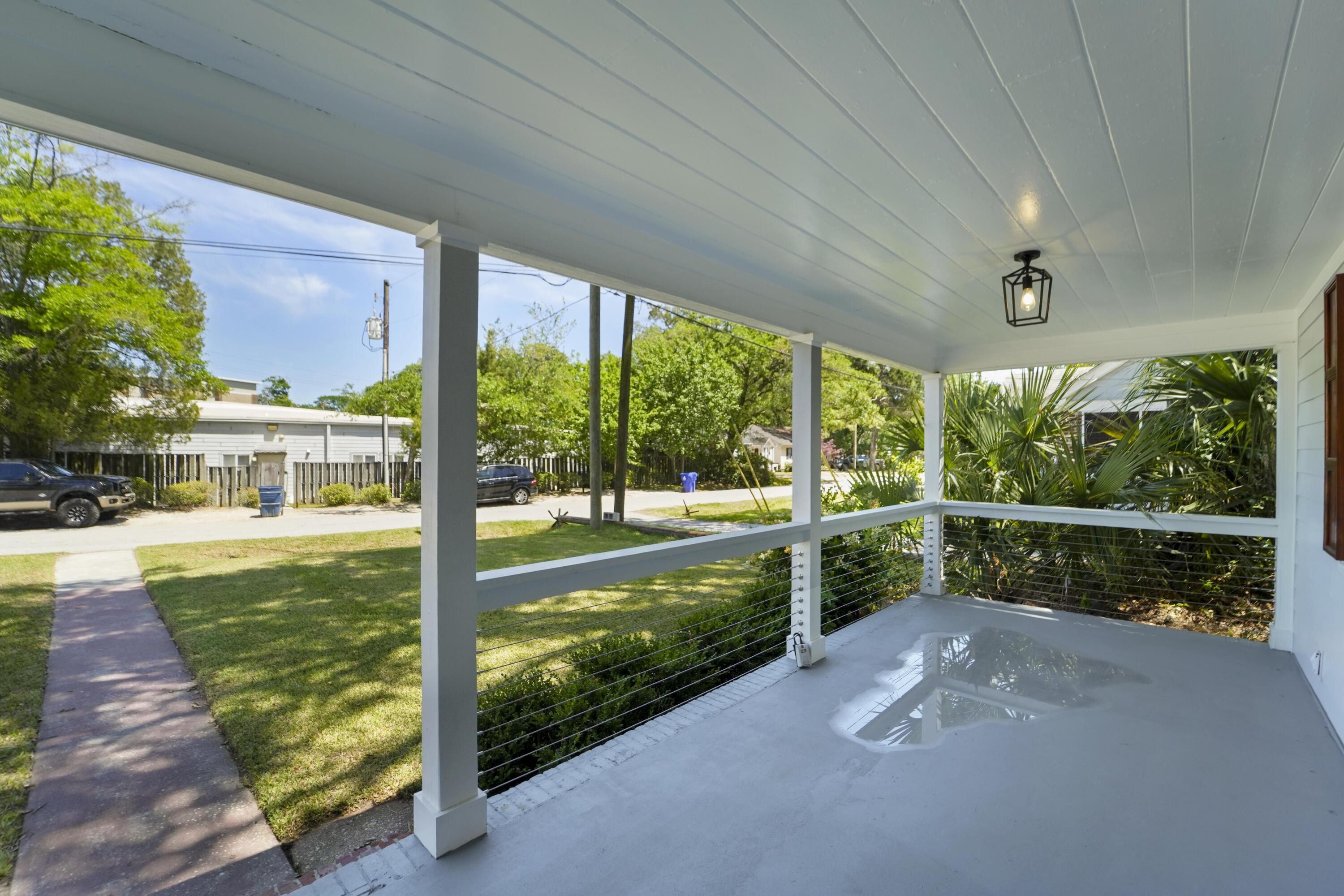 Image 3: Covered front porch