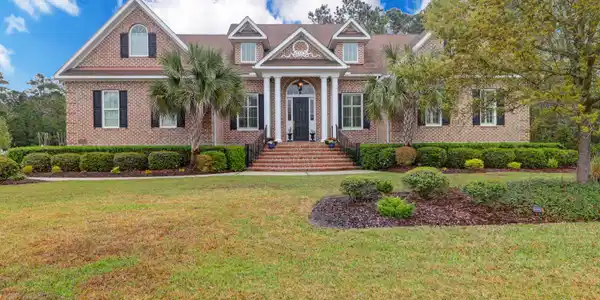 2620 Daniels Pointe Boulevard