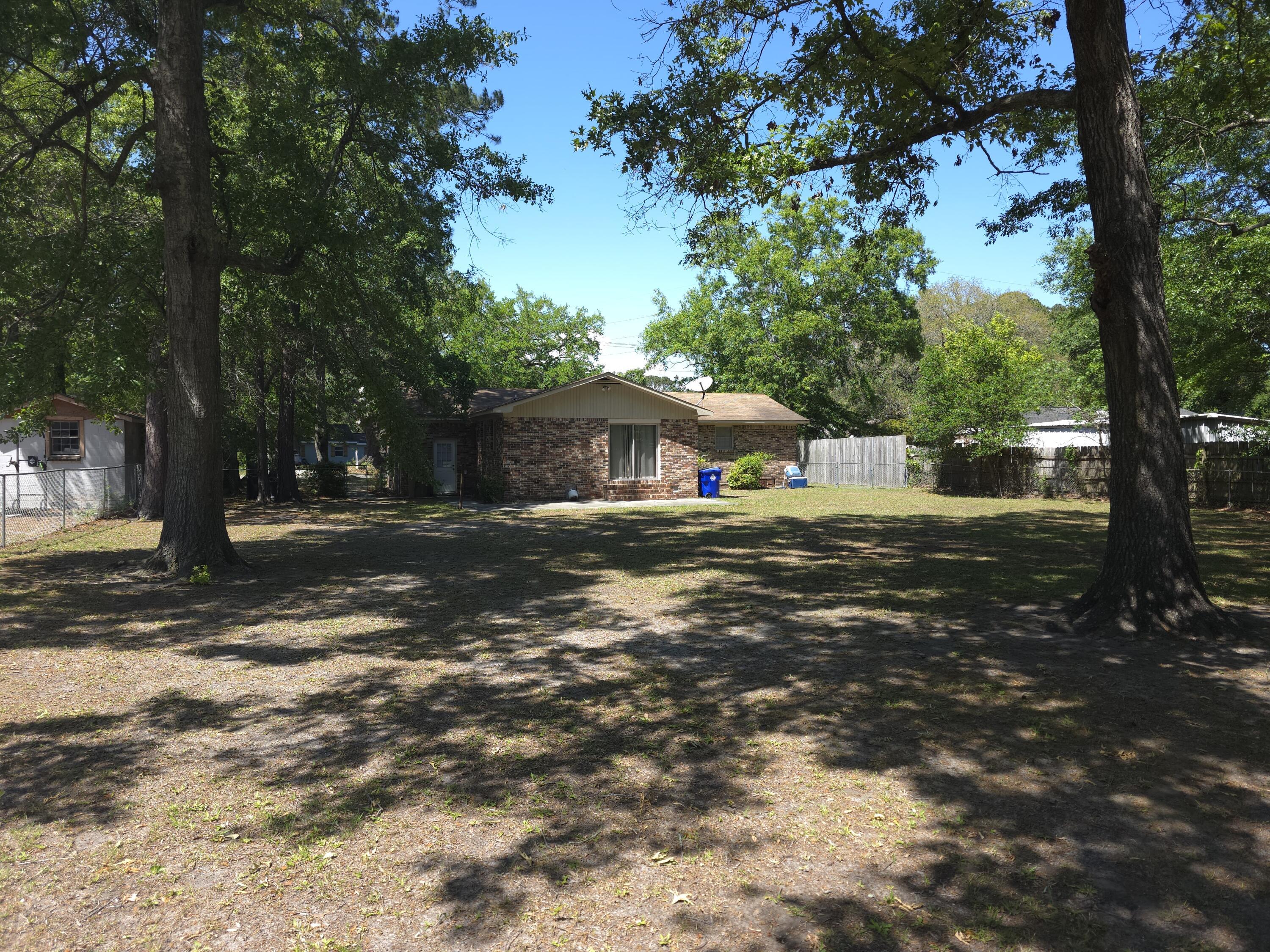 Image 4: Back Yard View