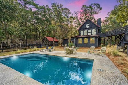 8452 Chisolm Plantation Road