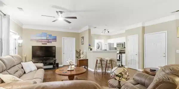 Image 3: Living Area