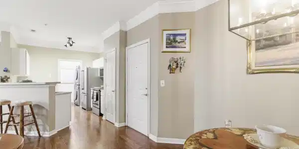 Image 4: View Into Kitchen from Dining Area