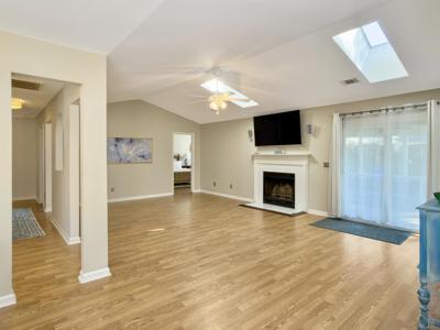 1246 Llewellyn Road
