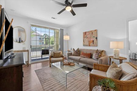 1600 Long Grove Drive