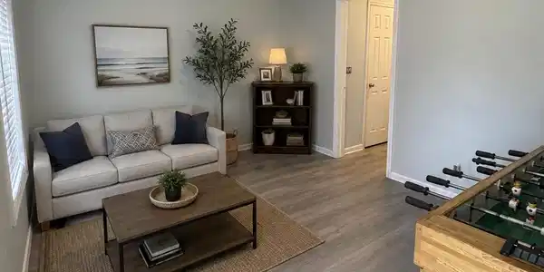Image 3: Living Unit D