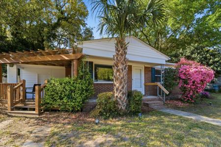 1749 Lady Ashley Street