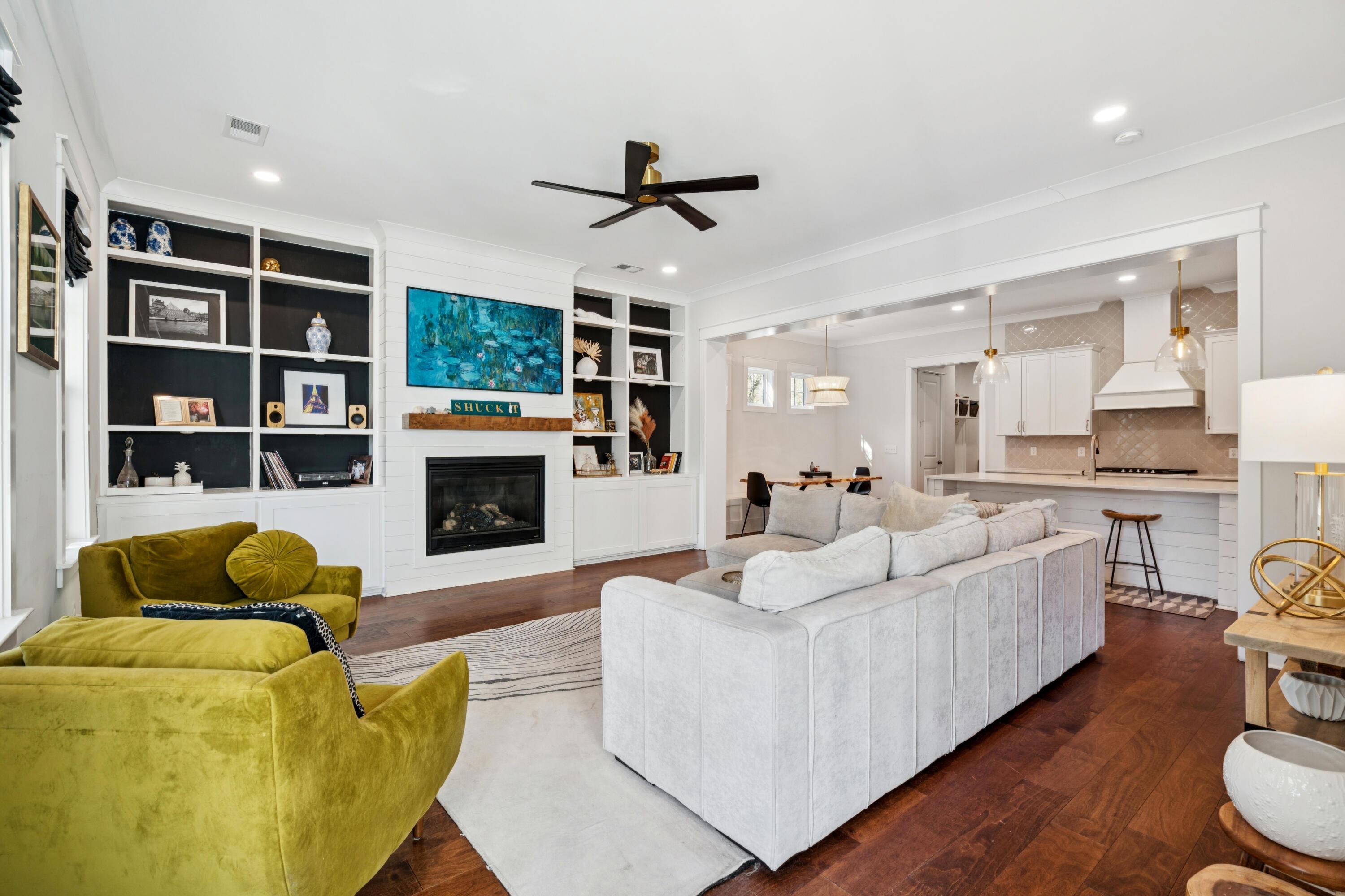 Image 4: 1029AveofOaks-KeenEyeMarketing-028