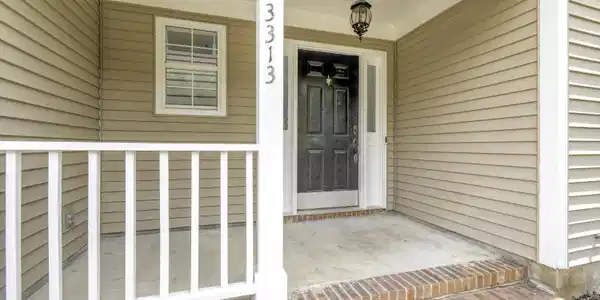 Image 2: Large front porch