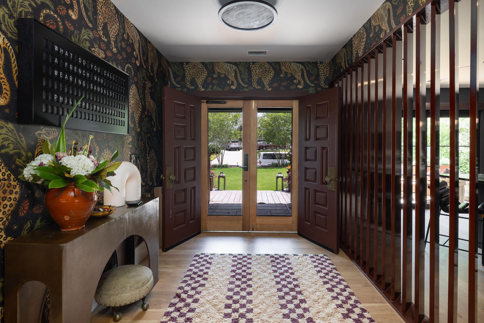 Image 4: Foyer w/French Doors