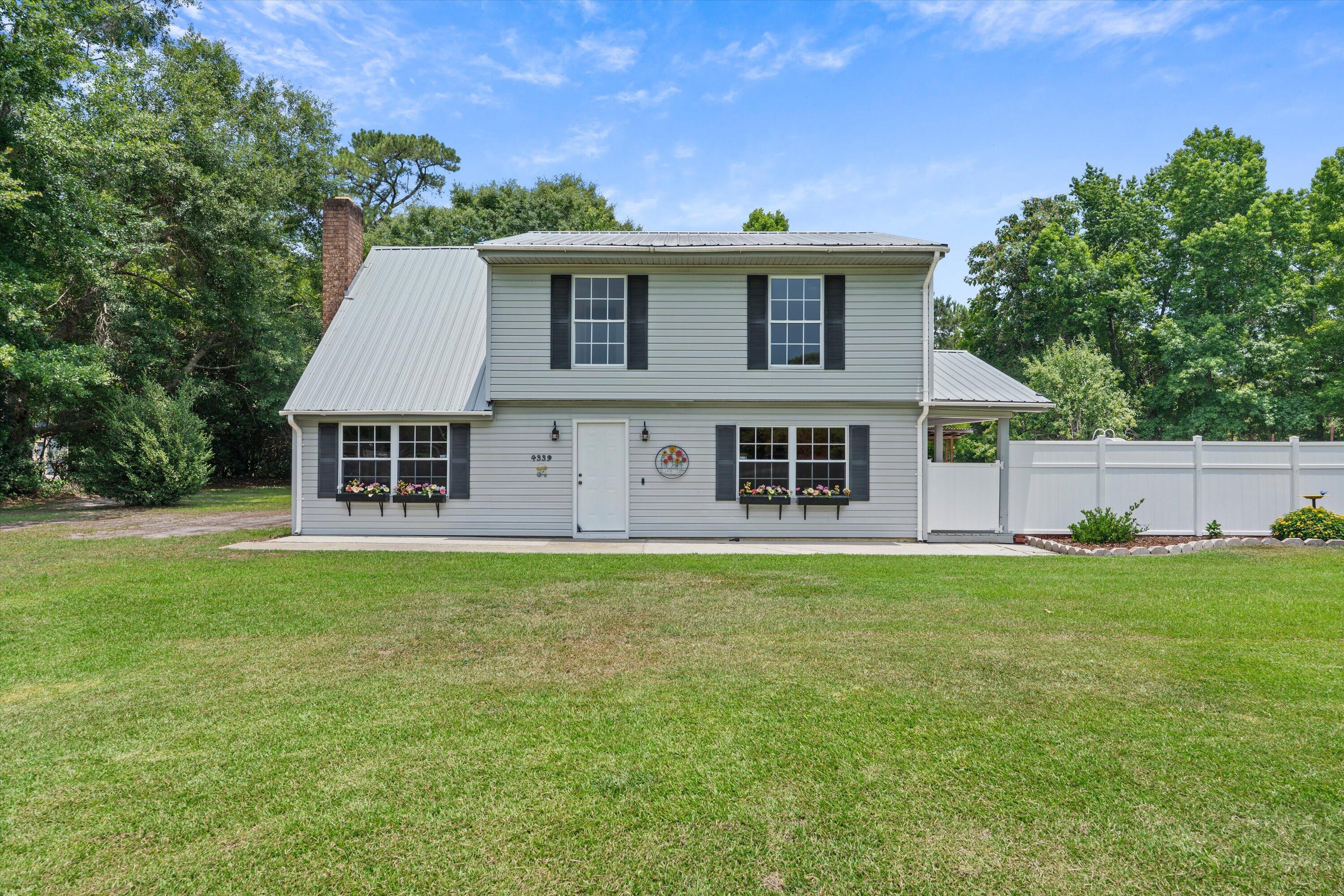 Image 1: 01-4339 Pinewood Cir