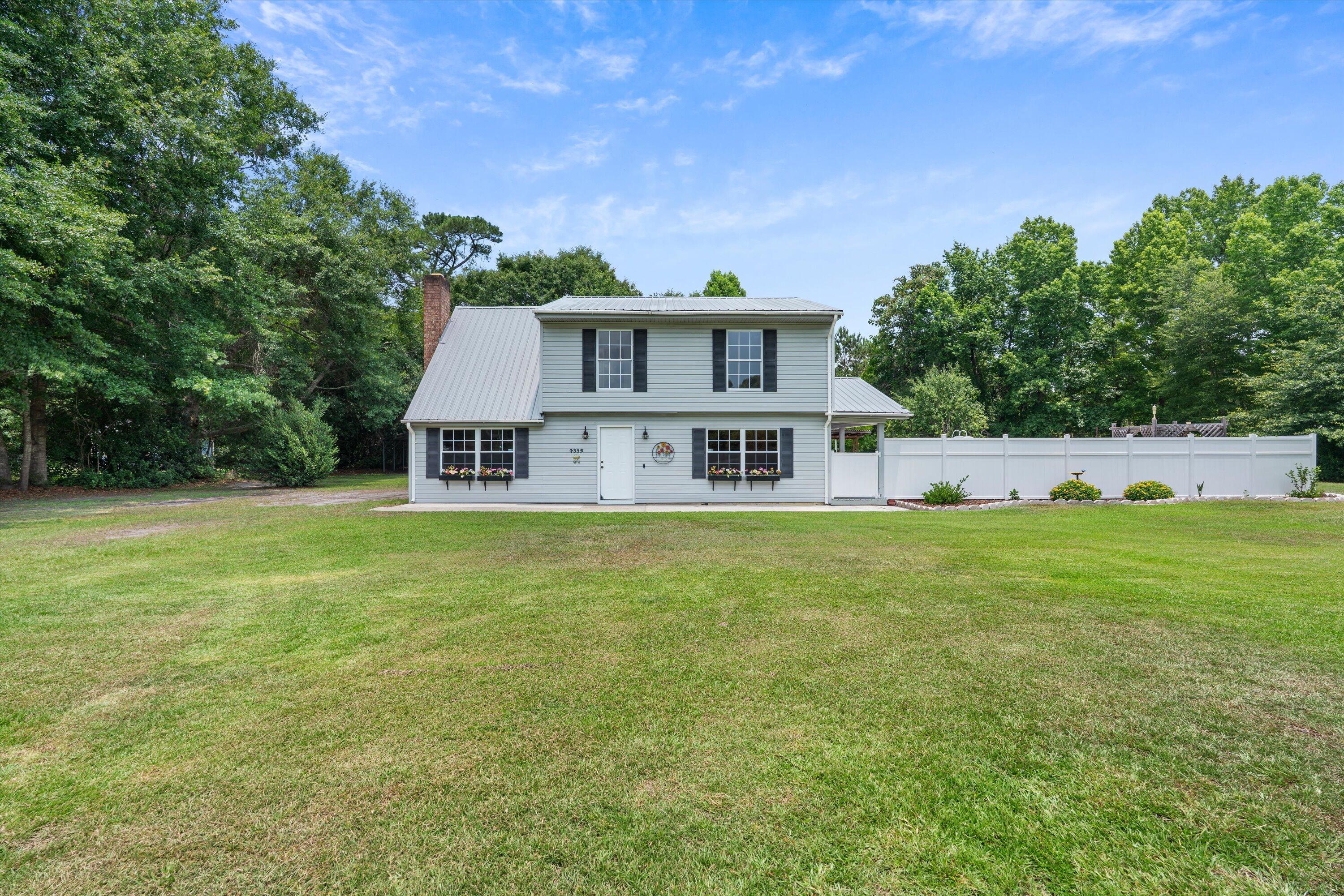 Image 2: 02-4339 Pinewood Cir