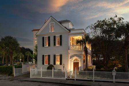 39 S Battery Street, Charleston SC 29401