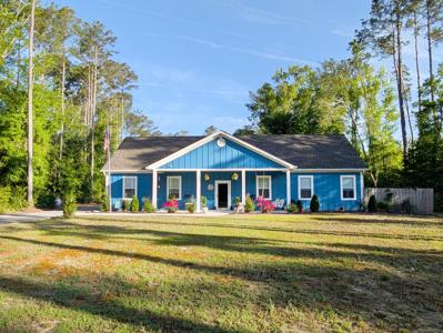 1044 Towhee Lane