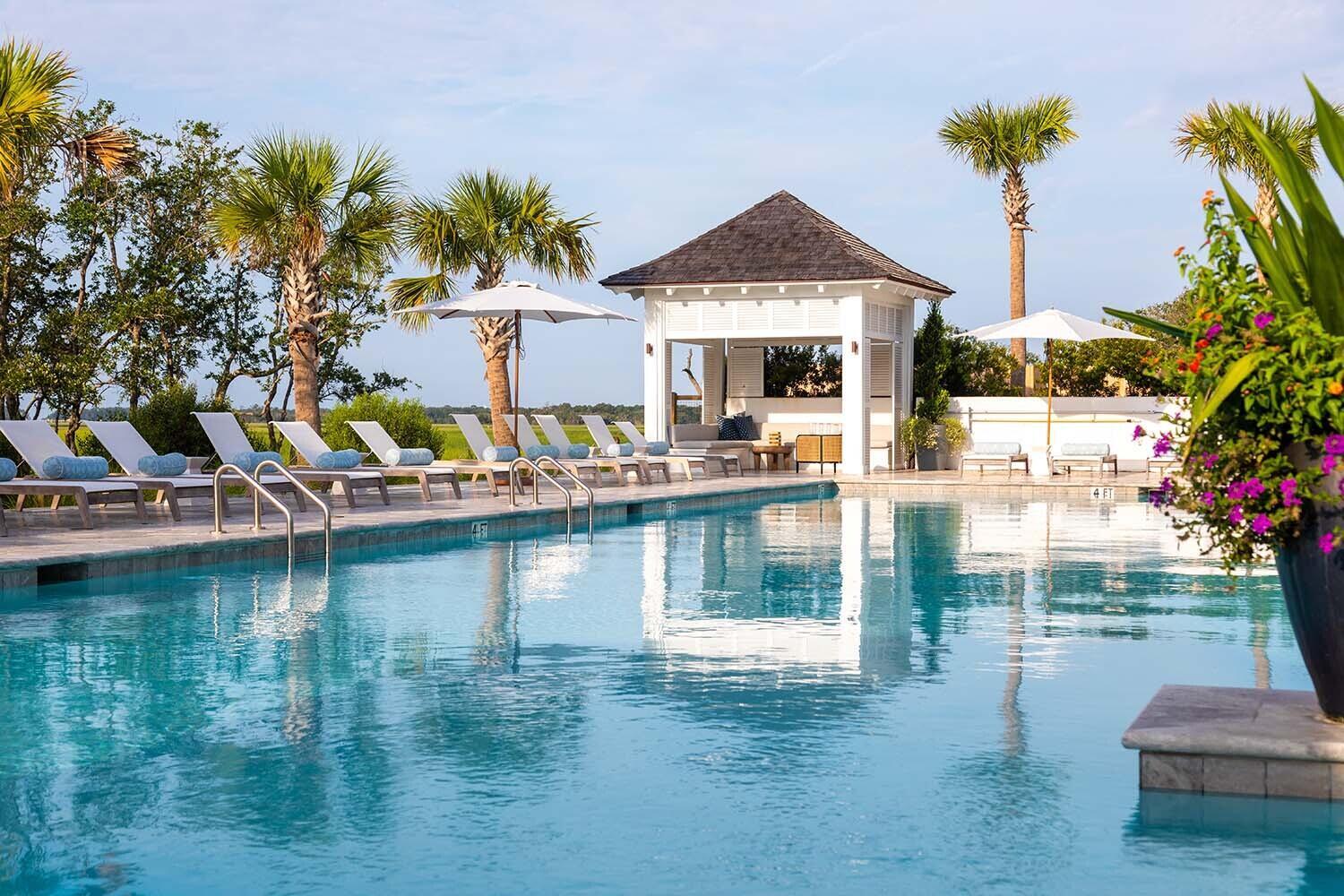 Image 4: Spring House pool