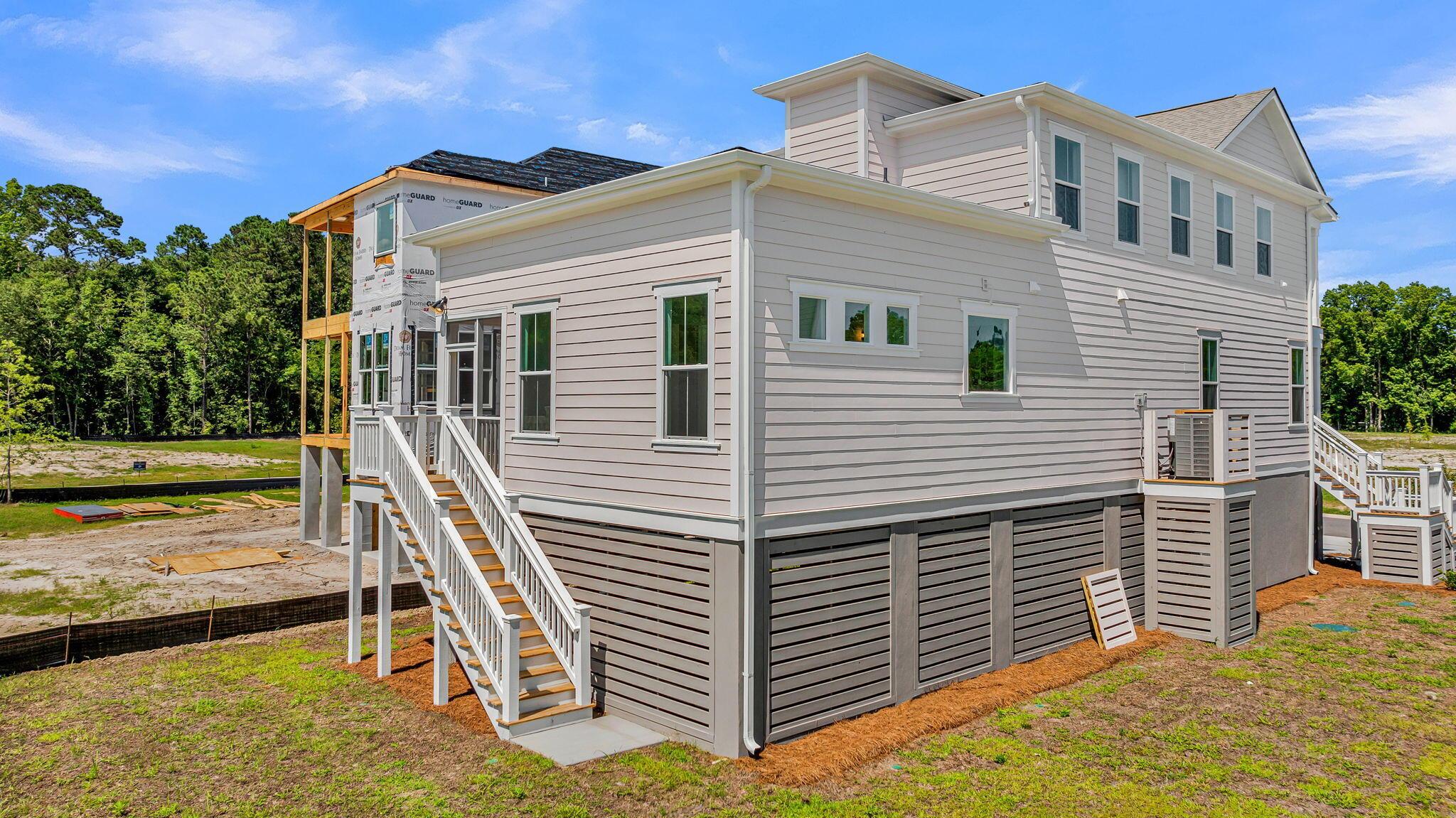 Image 2: Lot 32