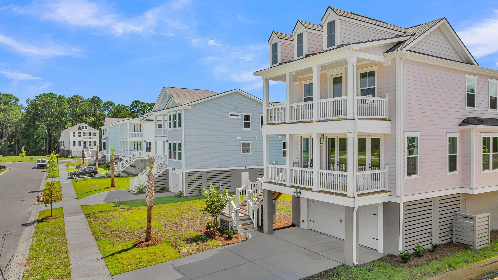 Image 4: Lot 32