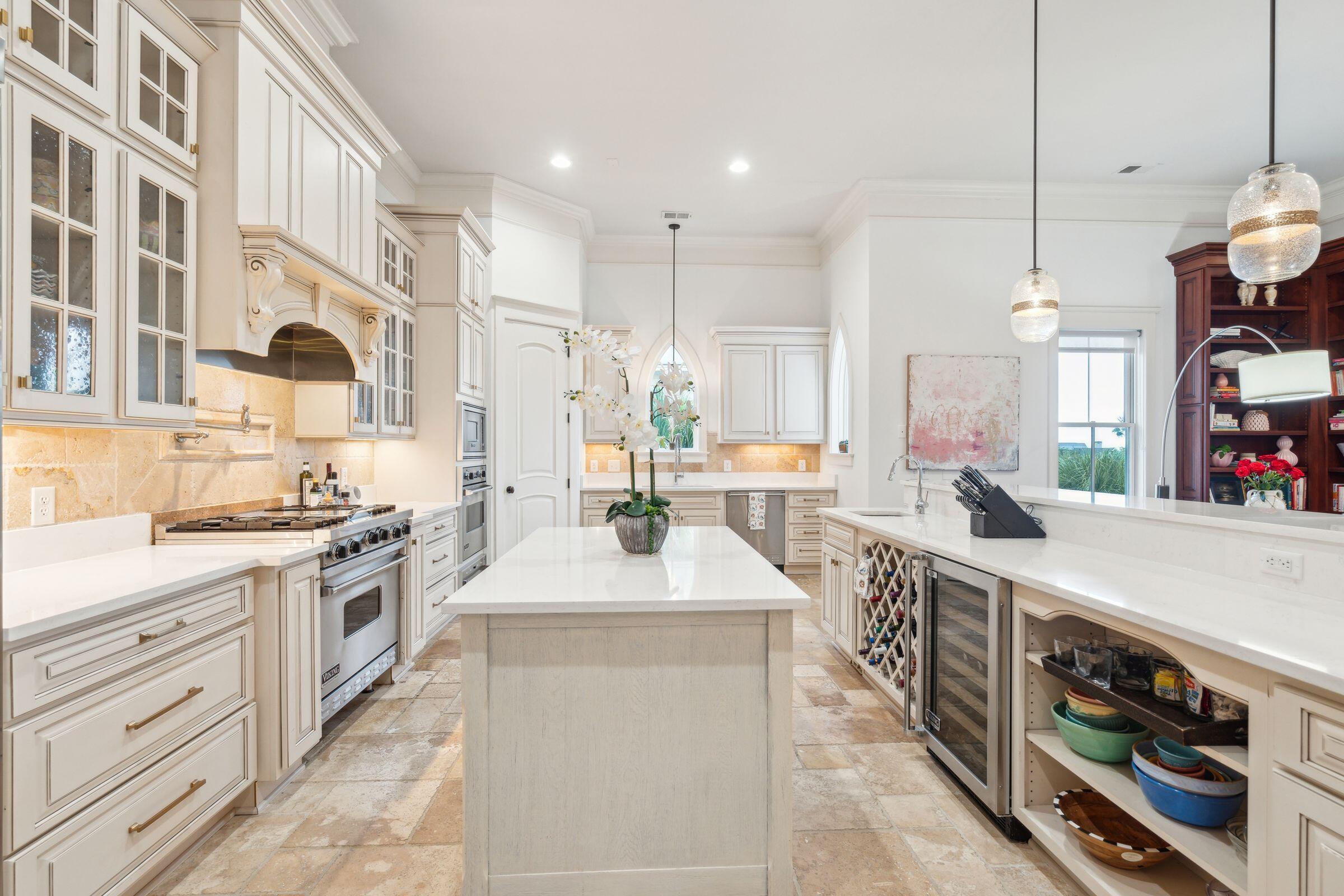 Image 4: 3006CameronBlvd-KeenEyeMarketing-018