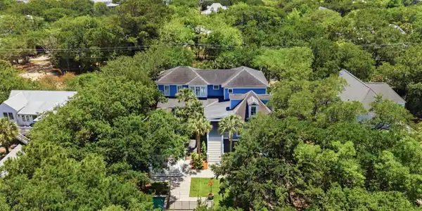 Image 4: 5-web-or-mls-DJI_20260526134125_0703_D