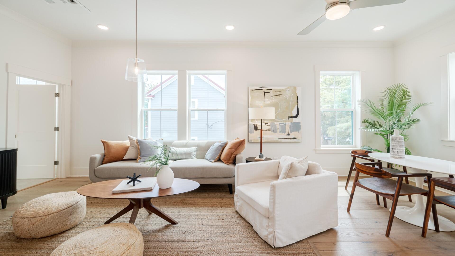 Image 3: Living Room(2)