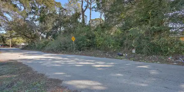 1114 Jeffery Drive