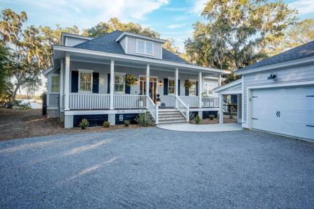 24 E River Drive
