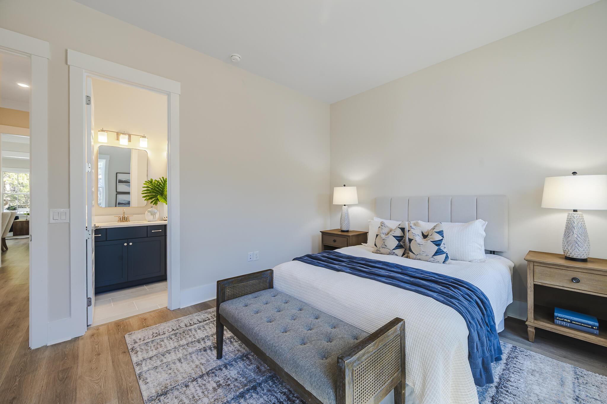Image 4: First Floor Bedroom