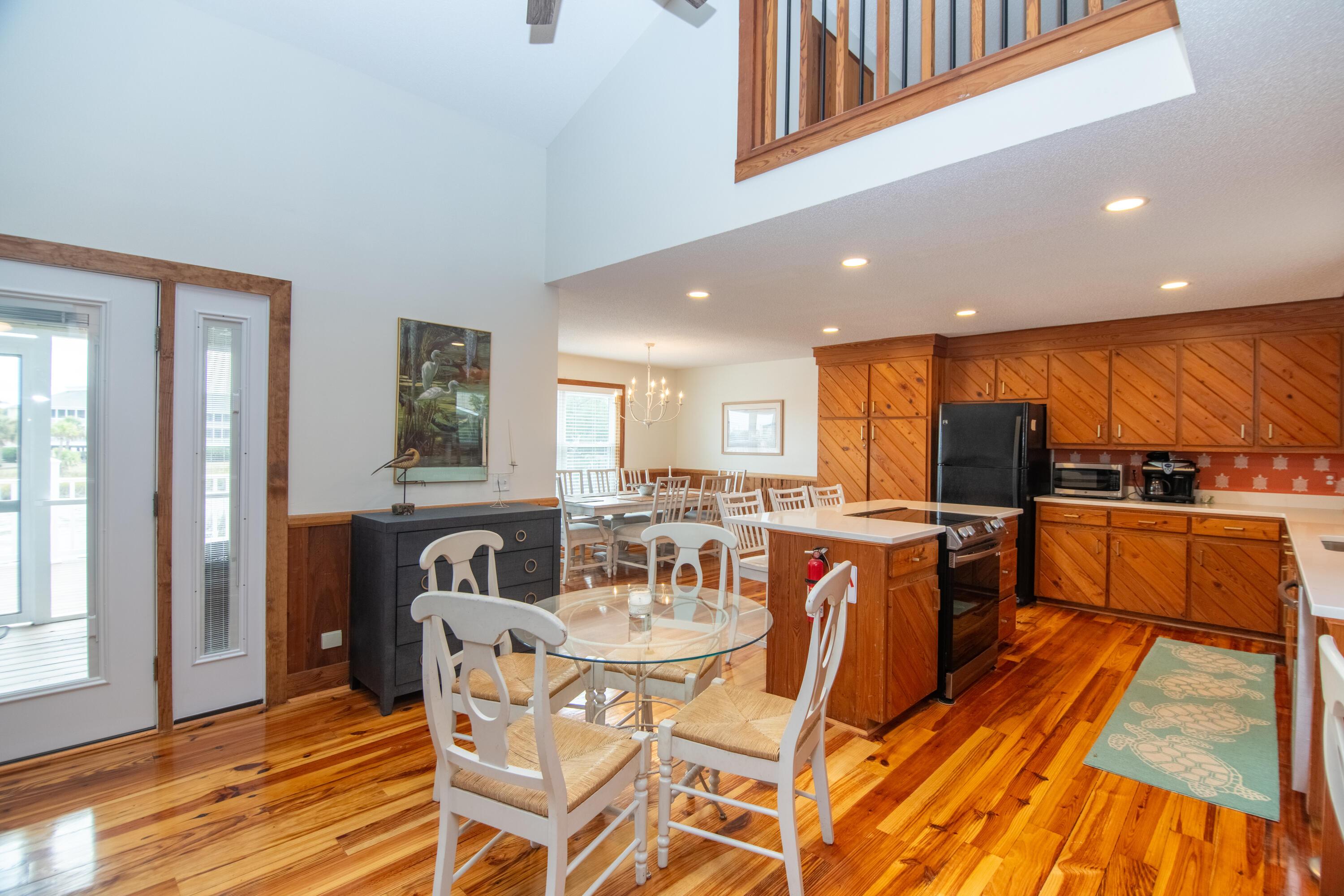 Image 4: Lost_Options-6