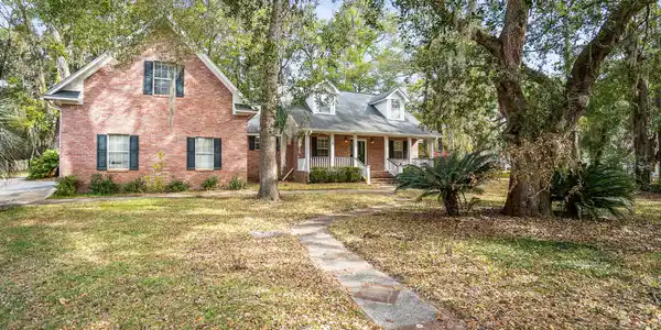 2500 Stratford Lane