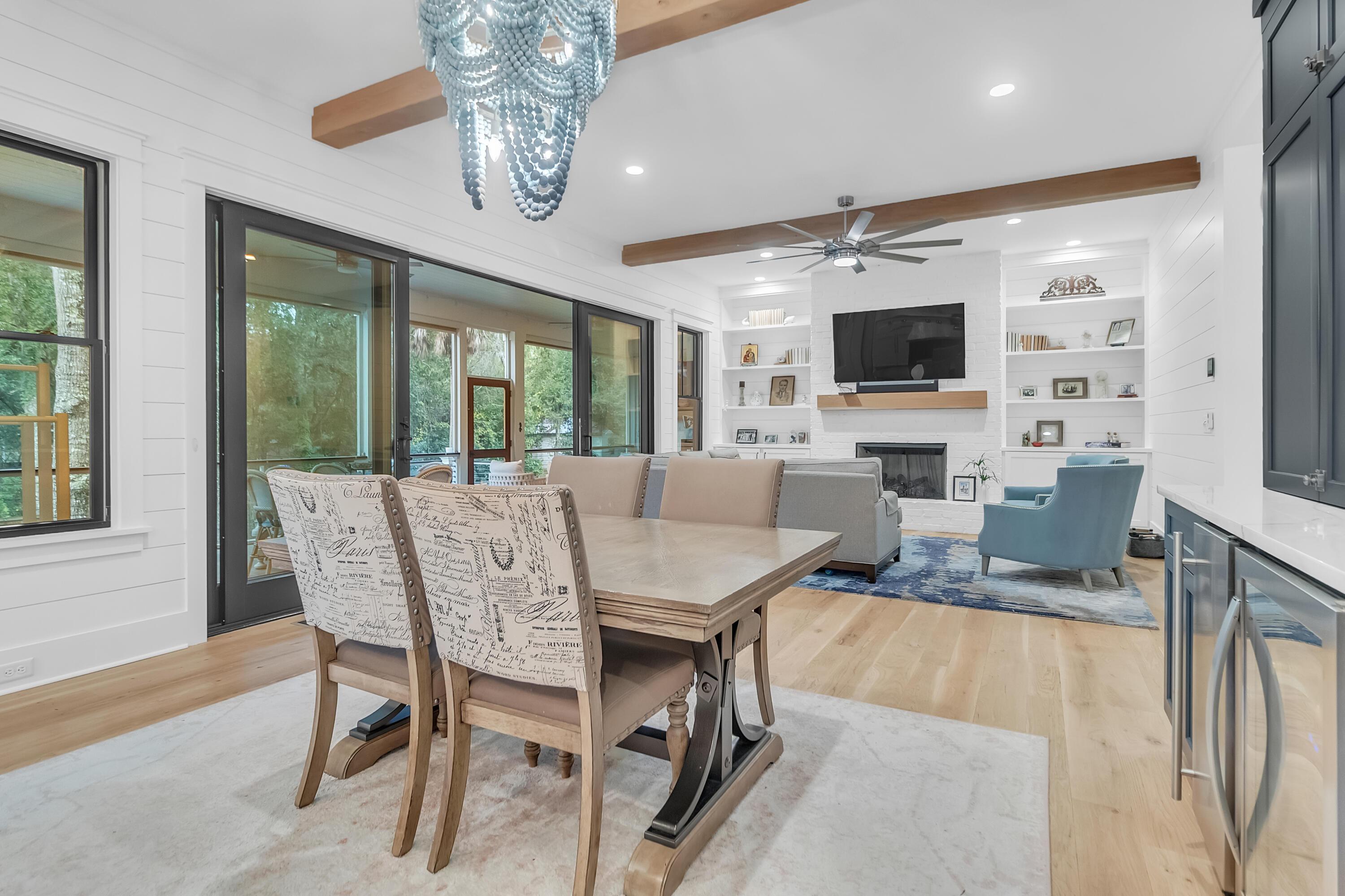 Image 3: Open Floor Plan