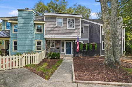 629 Bay Tree Court