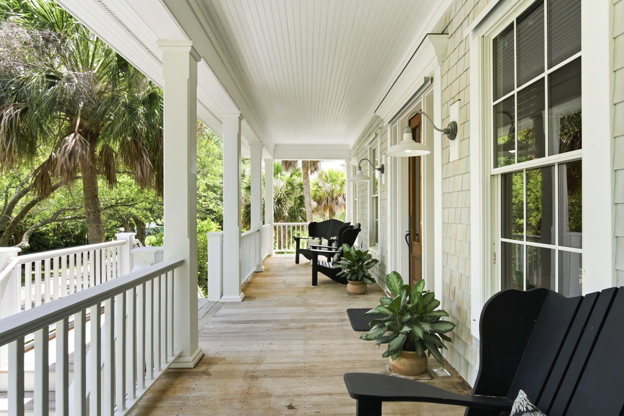 Image 3: Front Porch