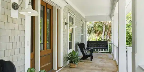 Image 4: Front Porch