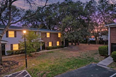 21 Rivers Point Row