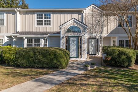 2079 Emerald Terrace