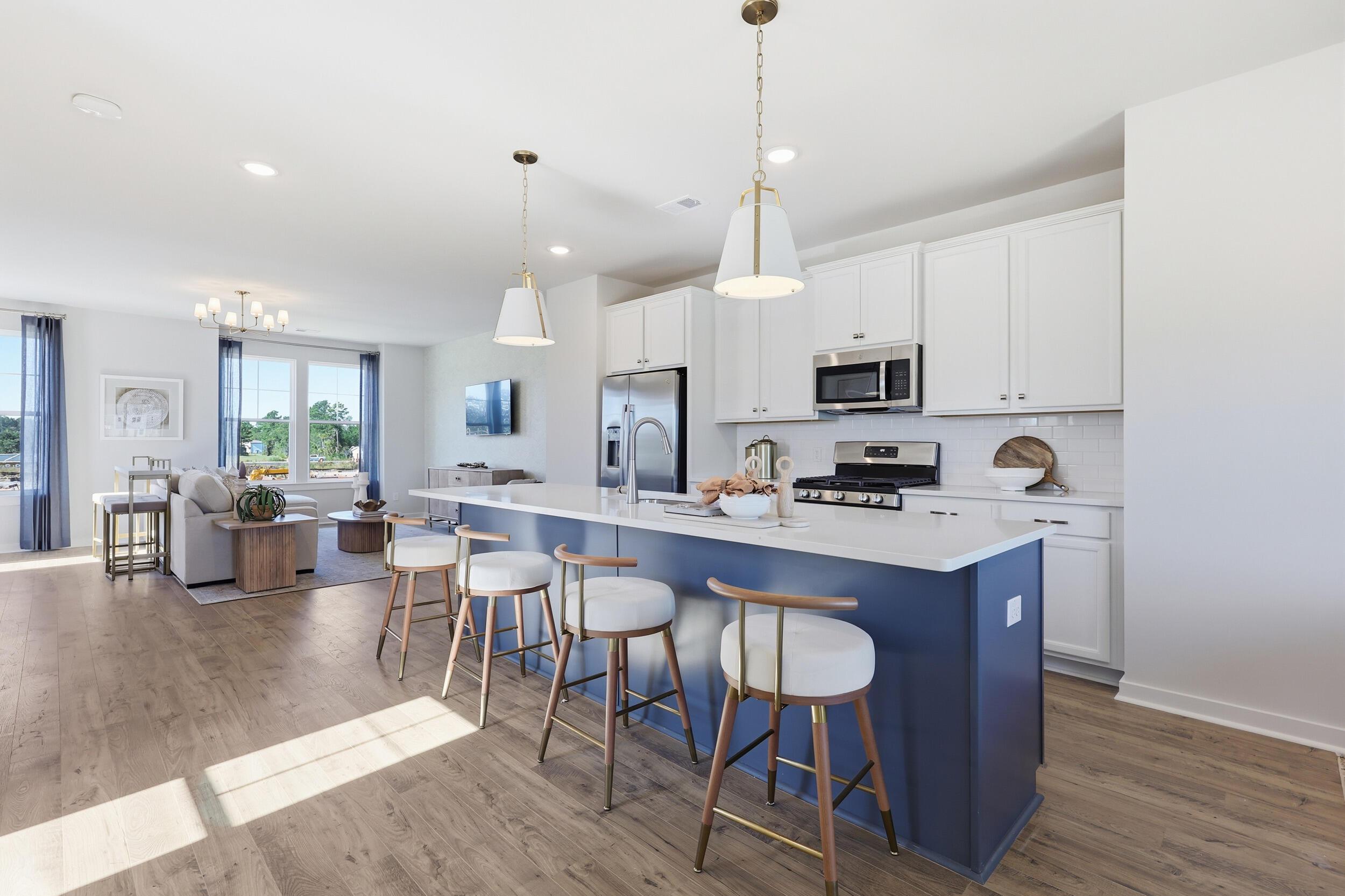 Image 3: Kitchen