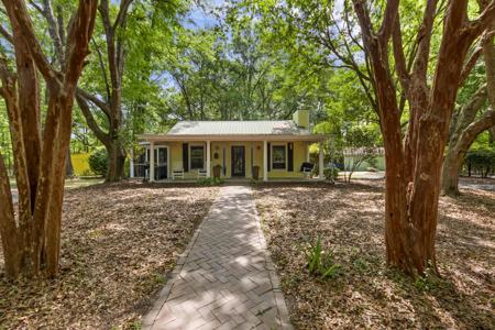 2595 Bohicket Drive