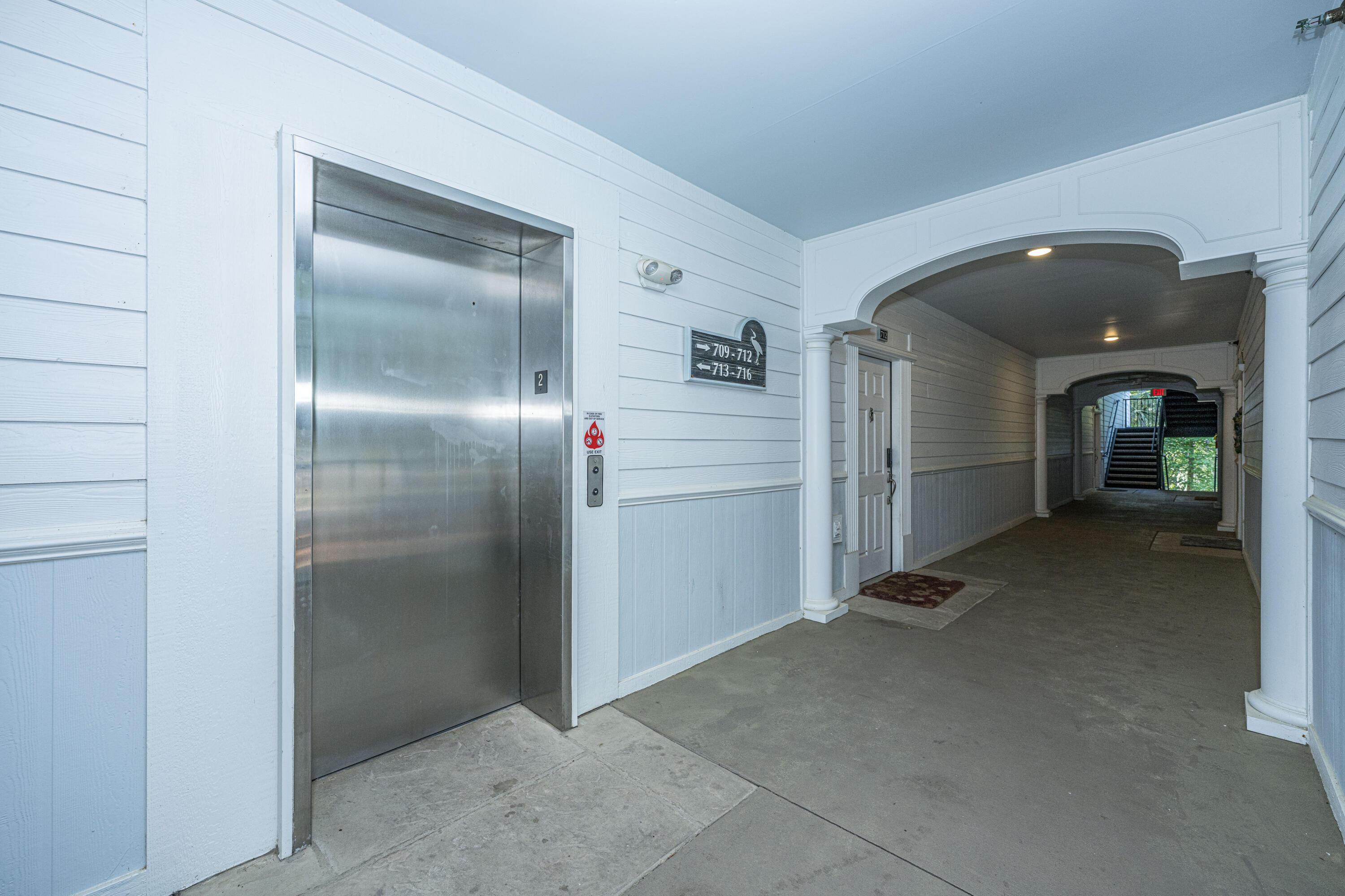 Image 3: 1025RiverlandWoodsPlUnit712_006
