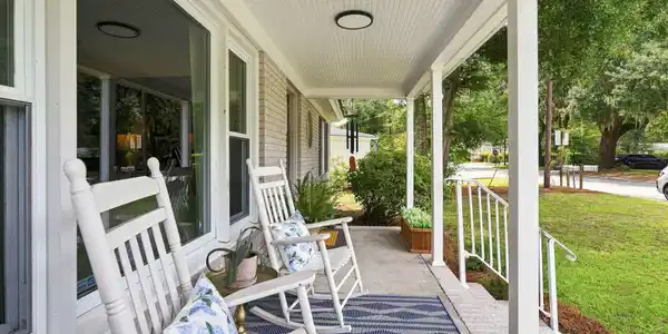Image 4: 4
